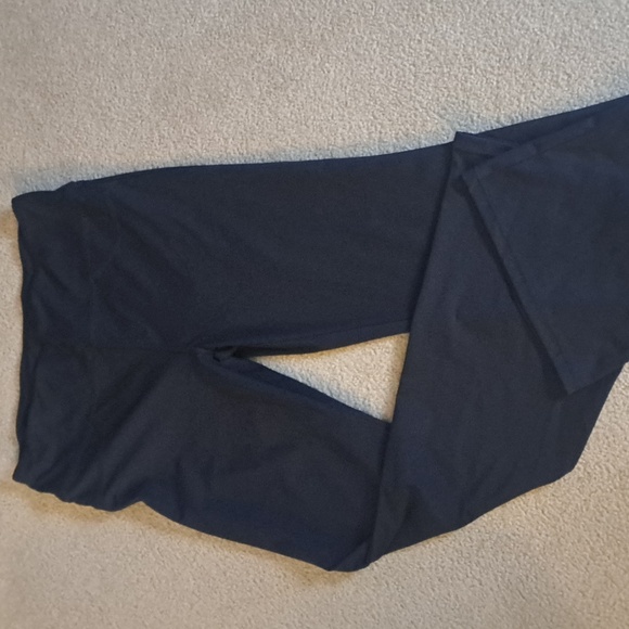 XLARGE (PETITE)    HALARA HALOTEK AIR FLARE CASUAL PANT - Picture 4 of 10